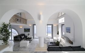 Beautiful Oia Villa